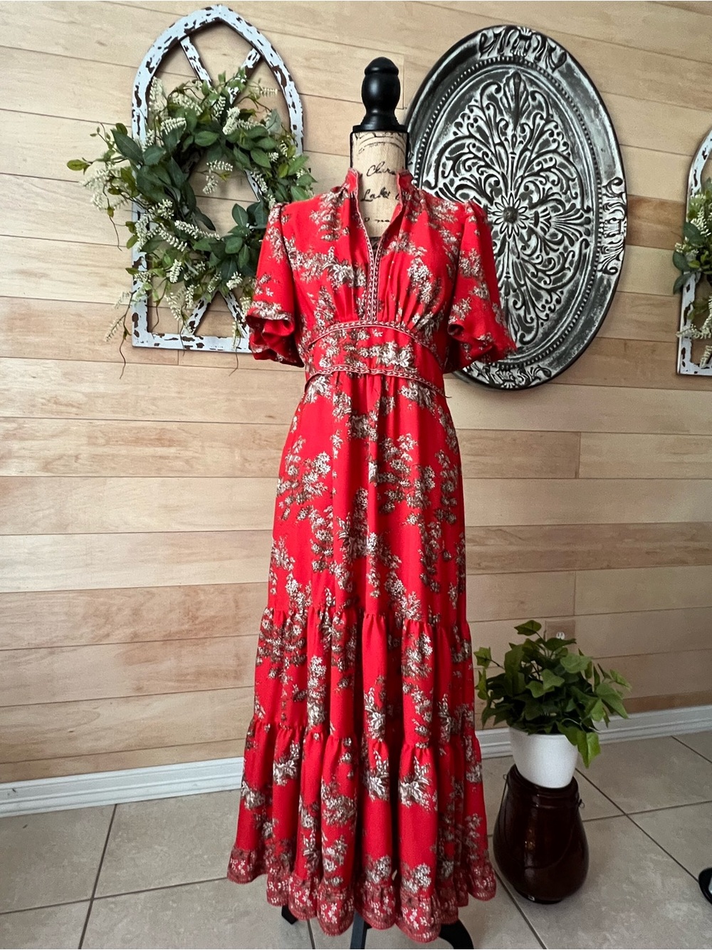 Max Studio Women's Red Floral Maxi Dress - Elegant Empire Waist Size Small